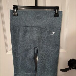 GYMSHARK ADAPT ANIMAL SEAMLESS CYCLING SHORTS size medium